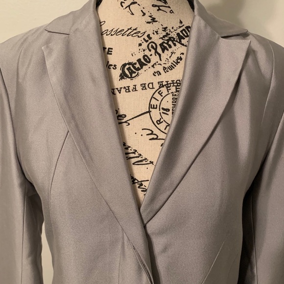 BCBG Maxazaria Trench - Picture 4 of 8